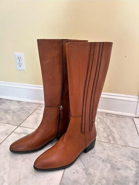 100% Leather BRAND NEW SoftWalk LaFayette Tall Boots in Luggage Tan Sz 11M